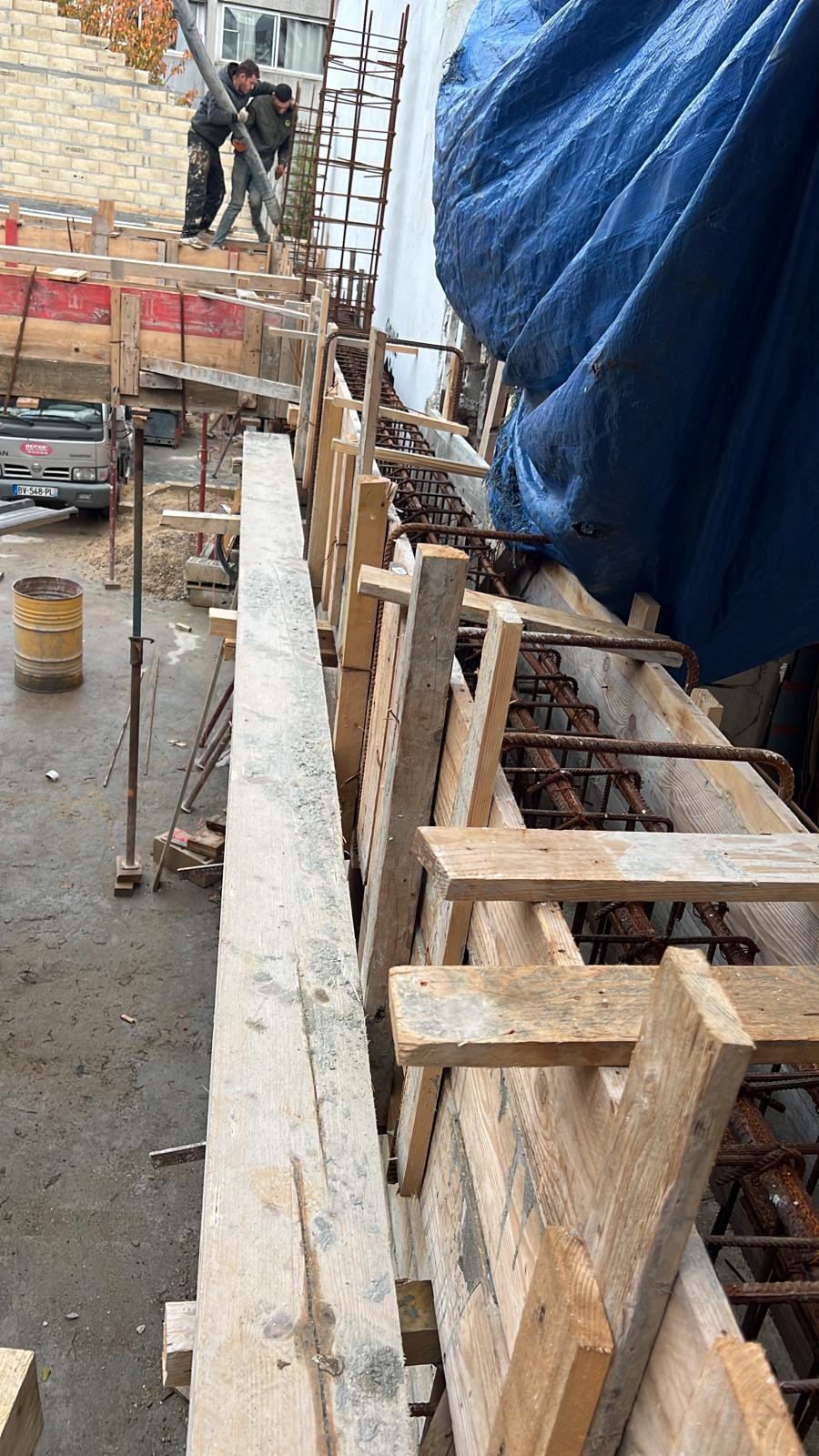 Coffrage bois pour mur et longrine béton